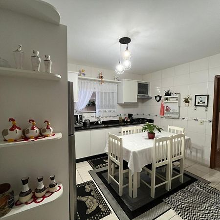 Casa Compartilhada Com Suite Privativa フロリアノポリス エクステリア 写真