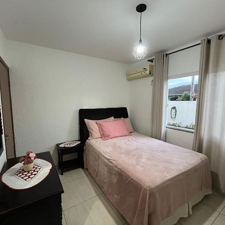 Casa Compartilhada Com Suite Privativa フロリアノポリス エクステリア 写真
