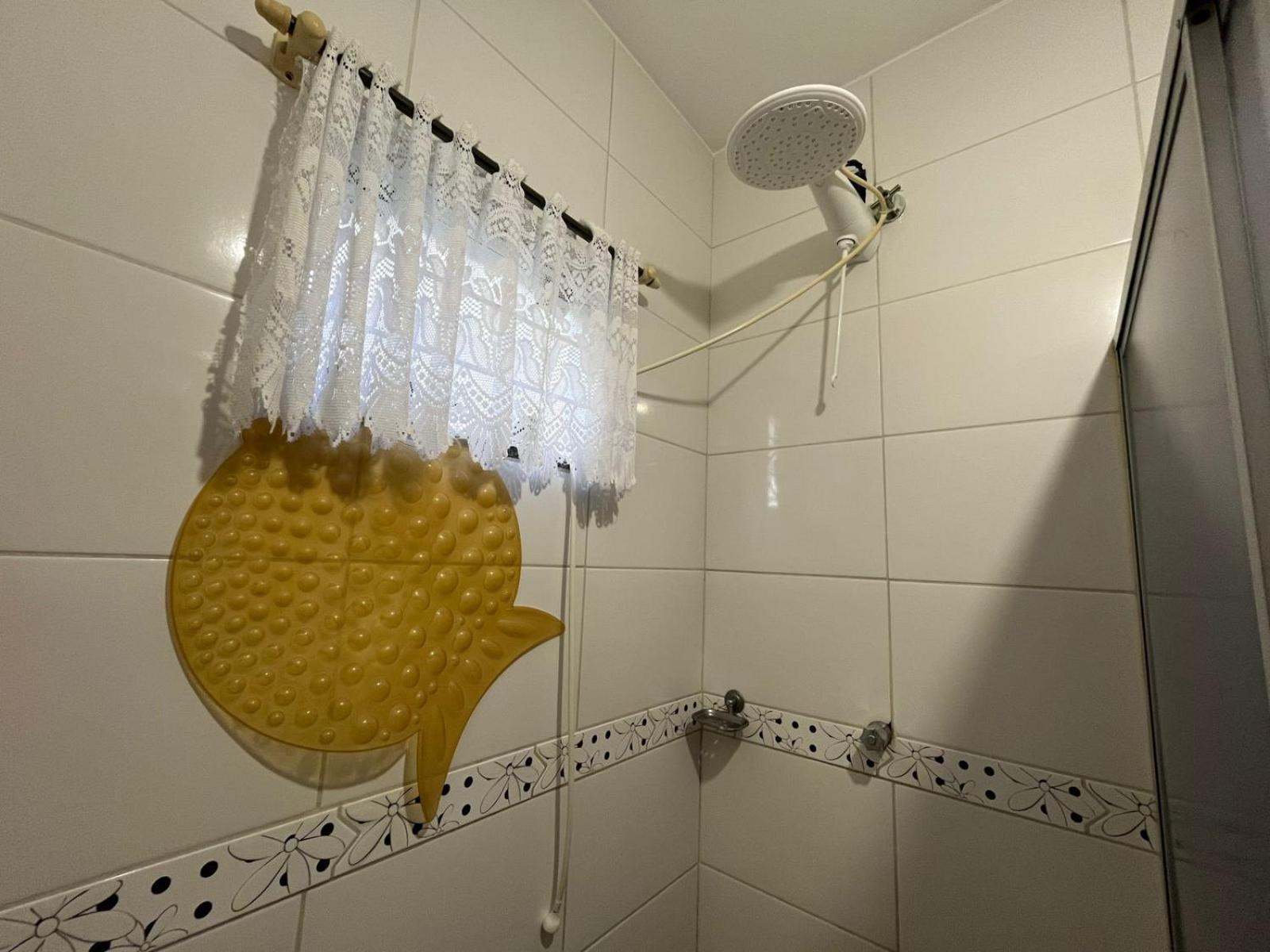 Casa Compartilhada Com Suite Privativa フロリアノポリス エクステリア 写真